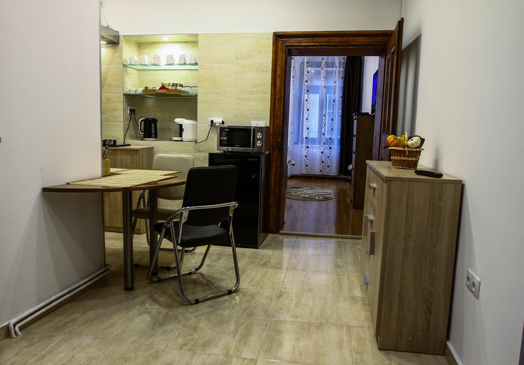 Historical Studio Apartment Sibiu Exterior photo