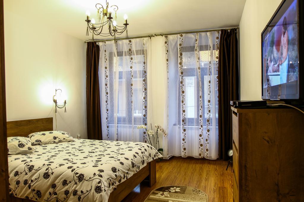 Historical Studio Apartment Sibiu Exterior photo